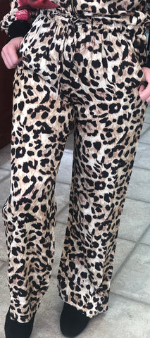 Flora Ashley - Leopard - Made in Italy (2 Piece, 2 of 2)
